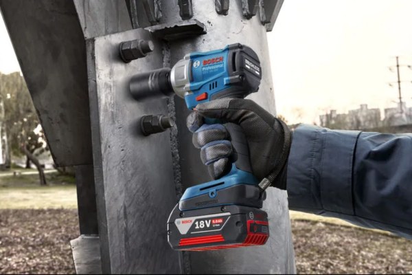 Máy siết bu lông GDS 18V 350 làm việc linh hoạt với 3 cấp độ