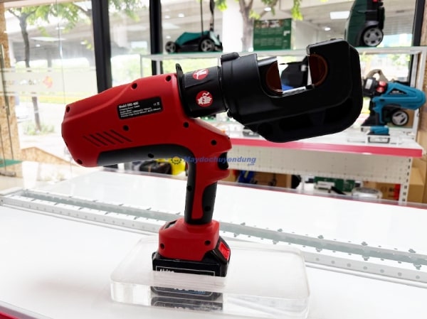 Máy ép cos thủy lực EBS-400 có thiết kế cầm tay chắc chắn