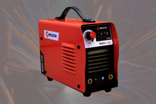 Máy hàn que Weldcom Maxi 120 hoạt động ổn định tiết kiệm điện