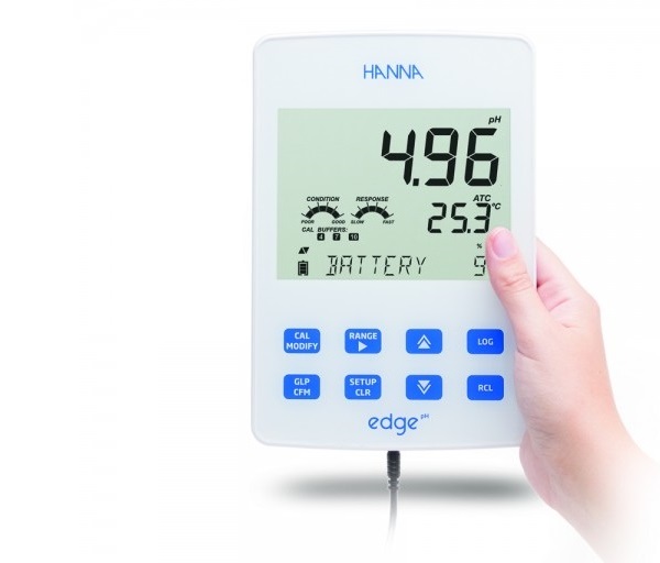 Máy đo pH để bàn Hanna EDGE® HI2002-02