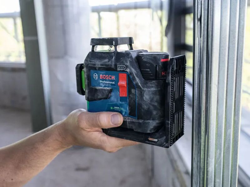 Máy bắn tia laser treo tường Bosch GLL 90-33 XG