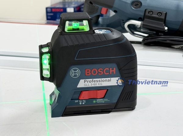 Máy cân bằng Bosch GLL 3-60 XG dùng tia xanh hiện rõ nét