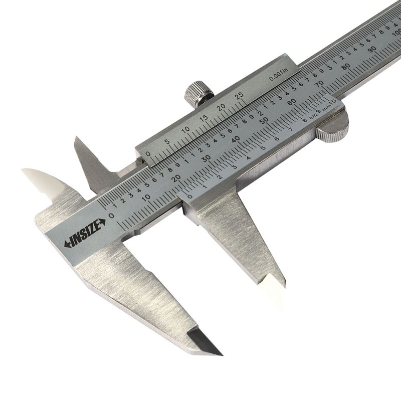 Thước cặp cơ khí Insize 1205-150S có cấp chính xác là ±0.03mm