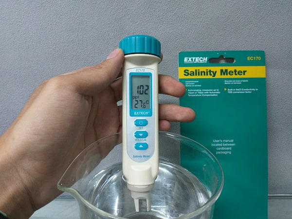 Bút thử độ mặn của nước Extech EC170