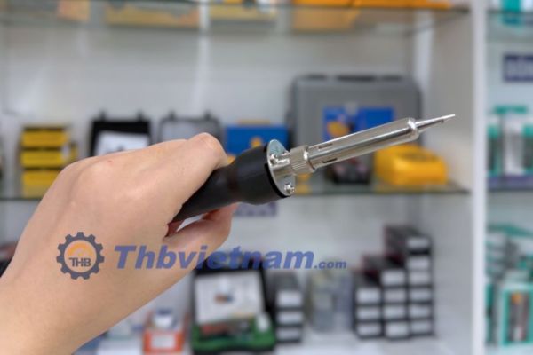 Làm nóng mỏ hàn với nhiệt độ thích hợp
