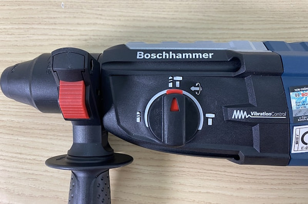 Bosch GBH 2-28 DV có giá thành phải chăng