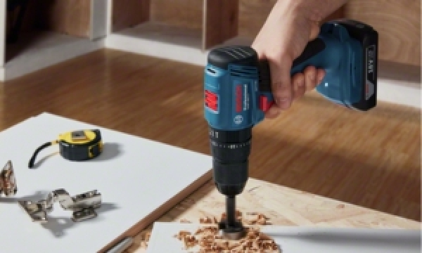 Khám phá top 4 máy khoan pin 18V đáng đầu tư cho mọi thợ sửa chữa